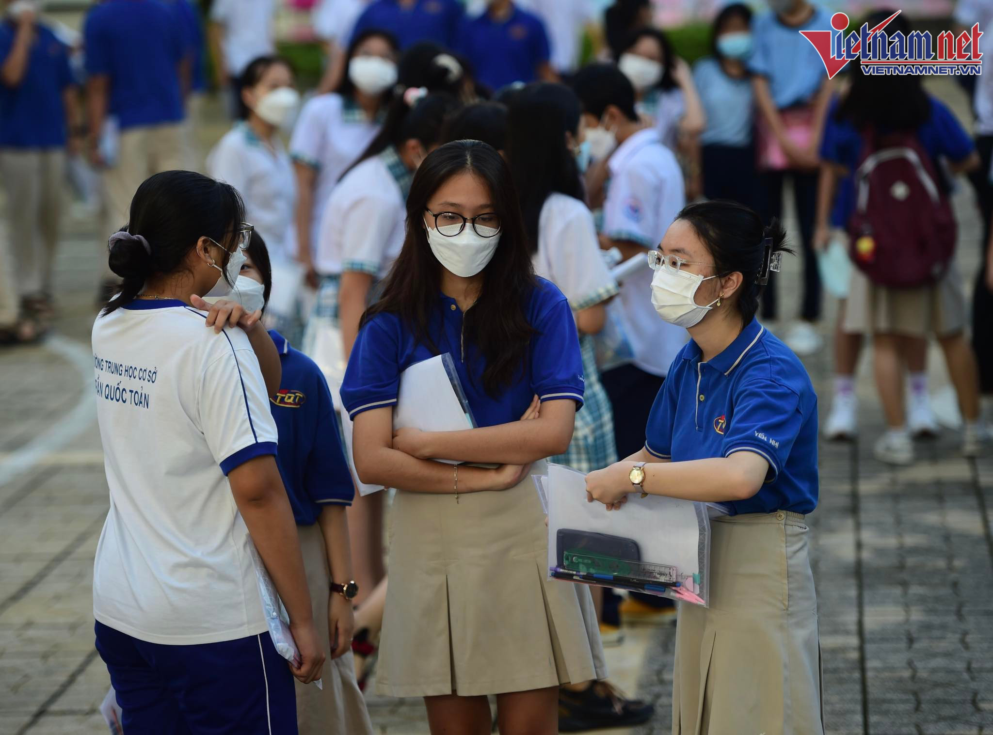 Đề kiểm tra Ngữ văn học kỳ II lớp 10 trường chuyên Lê Hồng Phong