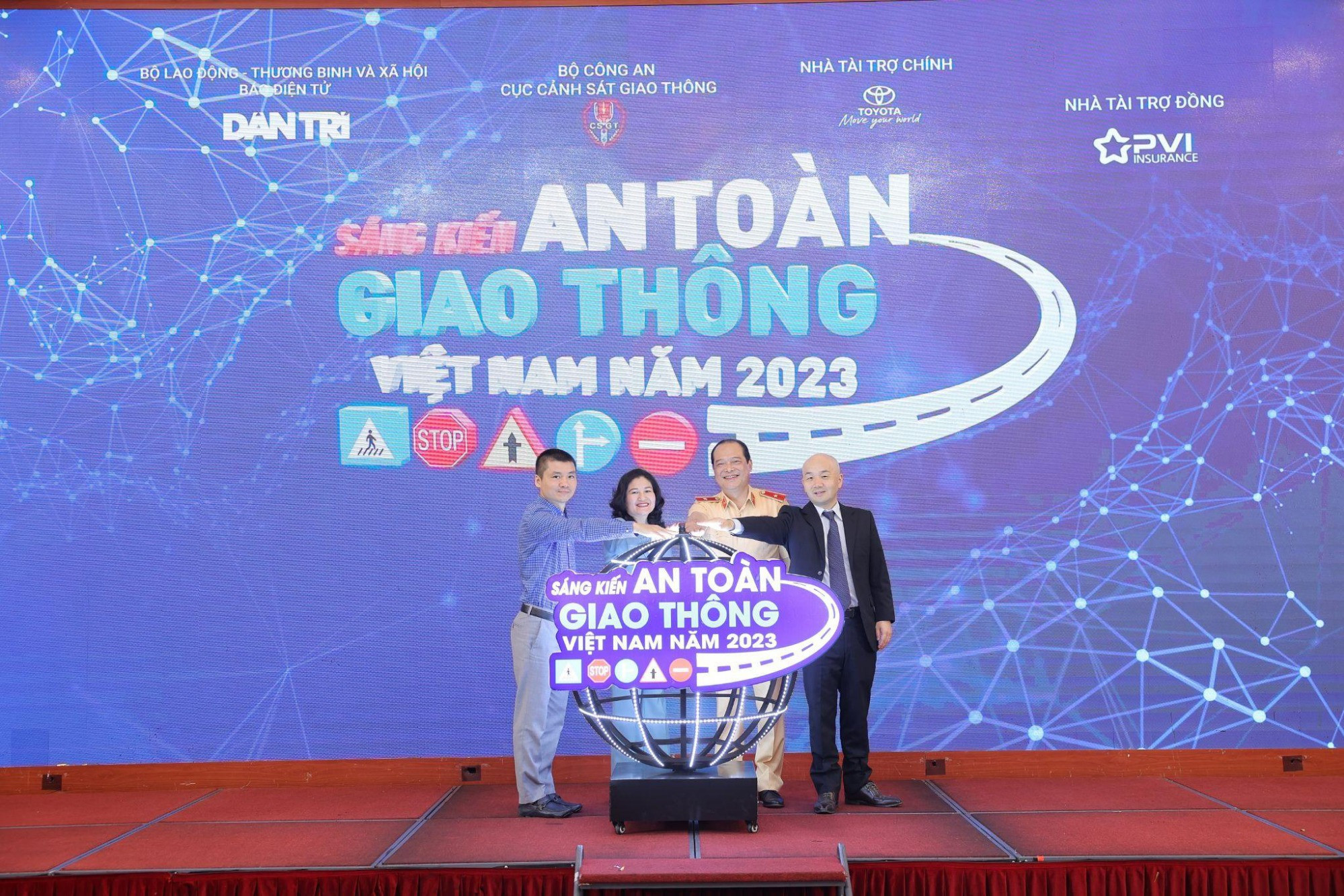 Chung tay vì giao thông Việt Nam với cuộc thi 'Sáng kiến an toàn giao thông'