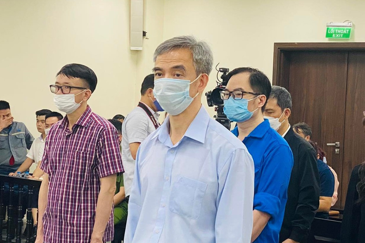 Luật sư: 'Cựu Giám đốc Bệnh viện Tim Hà Nội không có thỏa thuận ăn chia'