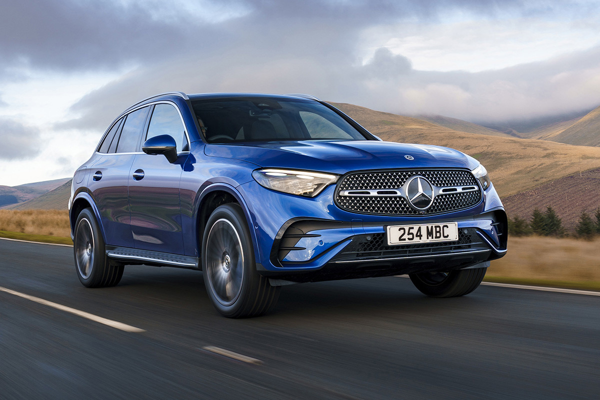 Mercedes-Benz GLC 2023 giá cao hơn bản cũ gần 300 triệu đồng