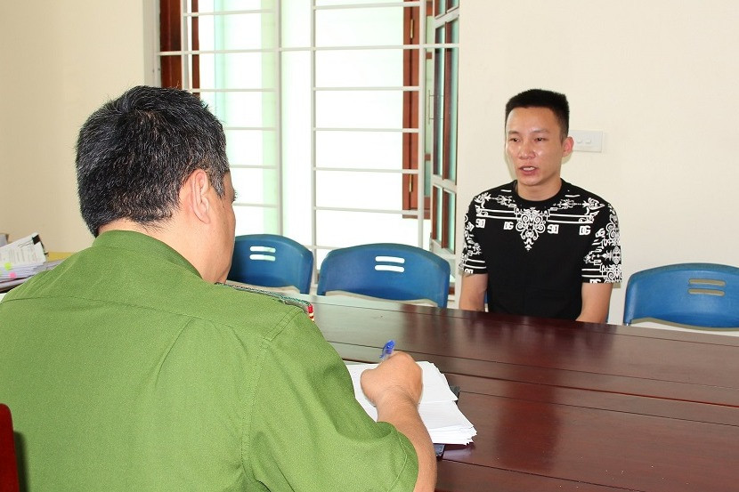 Bắt đối tượng lừa 11 người cùng quê bán ra nước ngoài