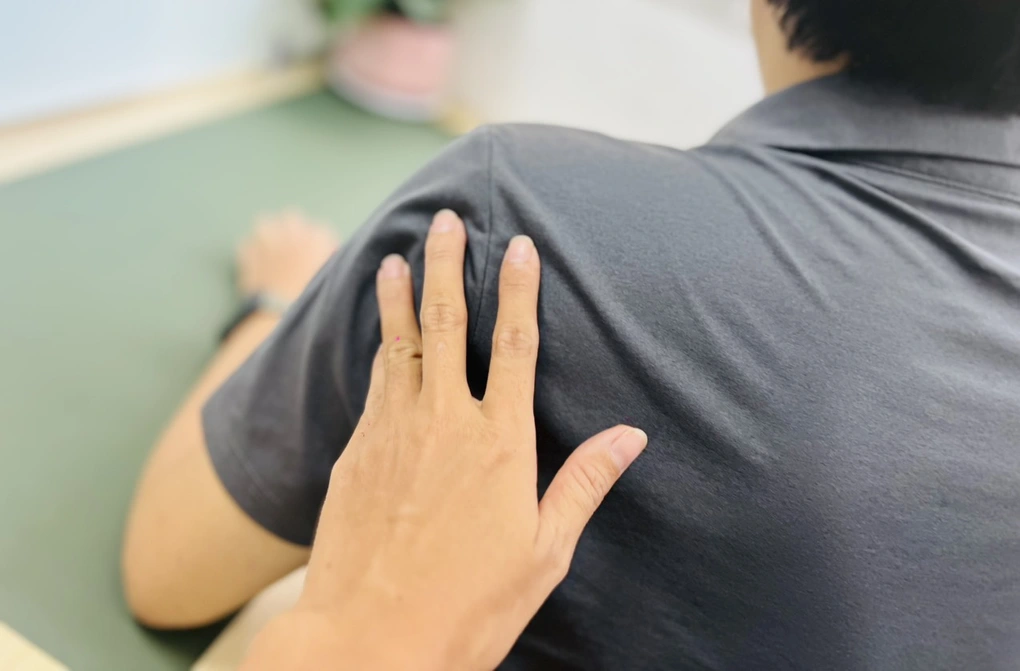 Đàn ông bị quấy rối nơi công sở còn nghe mỉa mai