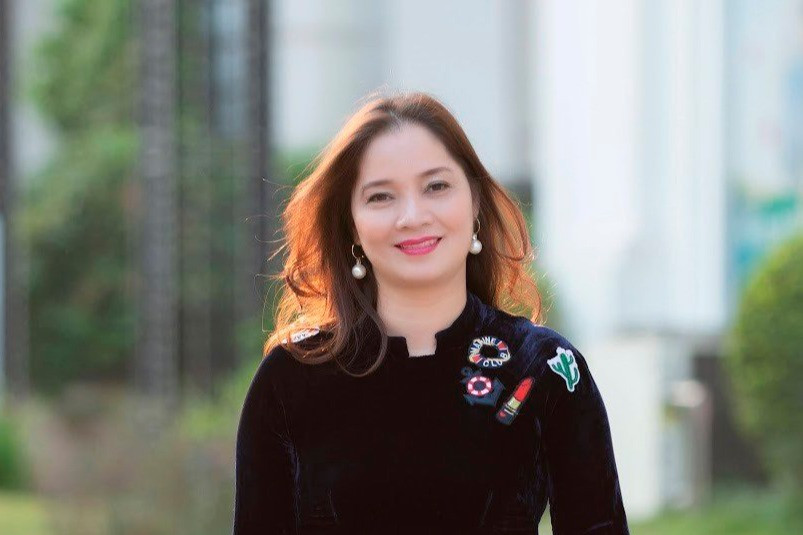 Người phụ nữ truyền lửa trong ngành sách