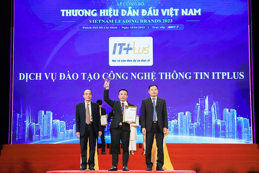 ITPlus nhận vinh danh Top 50 thương hiệu dẫn đầu Việt Nam 2023