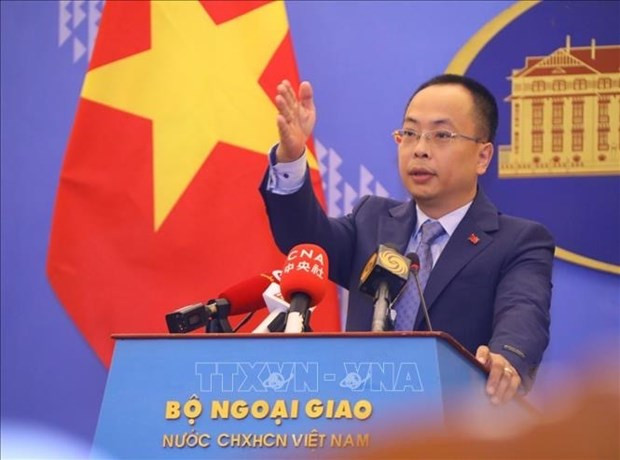 Vietnam objects to China’s unilateral East Sea fishing ban hinh anh 1