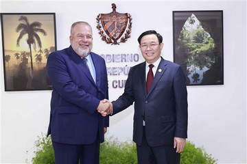 Vietnamese NA Chairman meets with Cuban PM in Havana