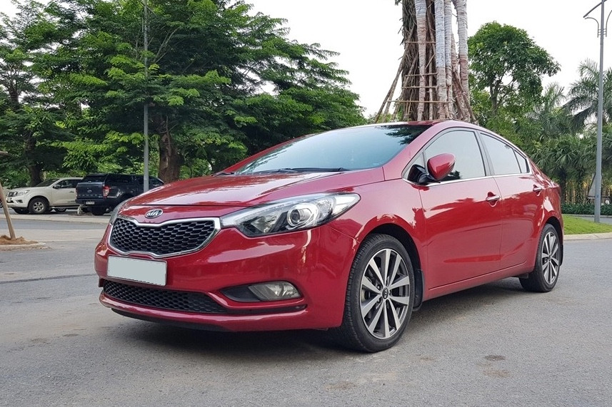 Nghỉ lễ dài ngày, có nên đi du lịch đèo núi bằng xe sedan gầm thấp?