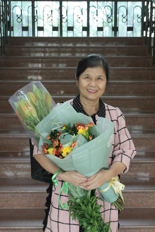 Mẹ ruột Hồ Hoài Anh: Từng là Trưởng khoa ở Nhạc viện âm nhạc quốc gia, sống kín tiếng tuổi xế chiều - Ảnh 6.