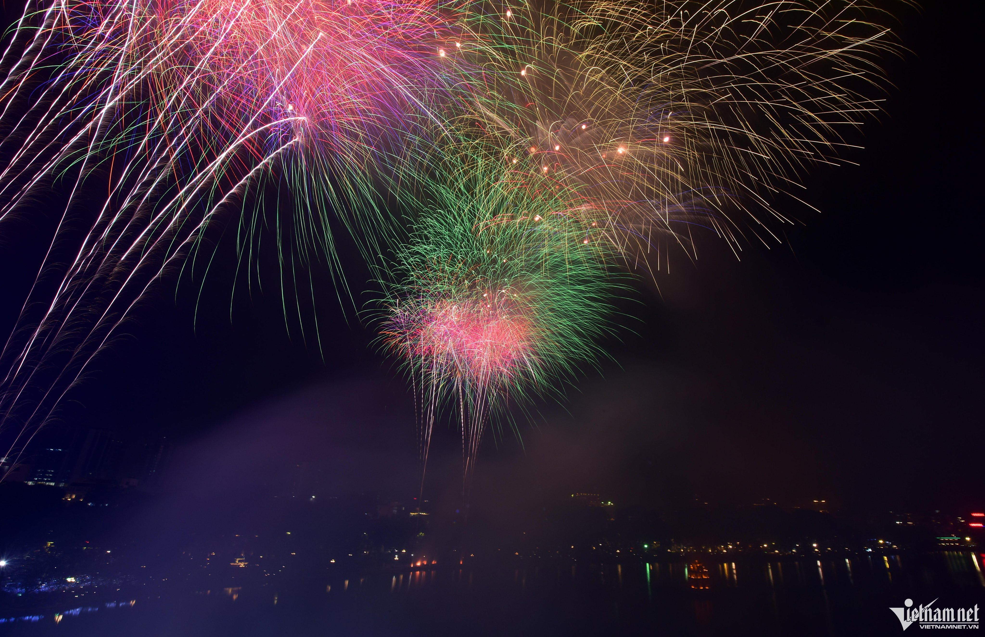 Seven foreign teams attend Da Nang Int'l Fireworks Festival 2023