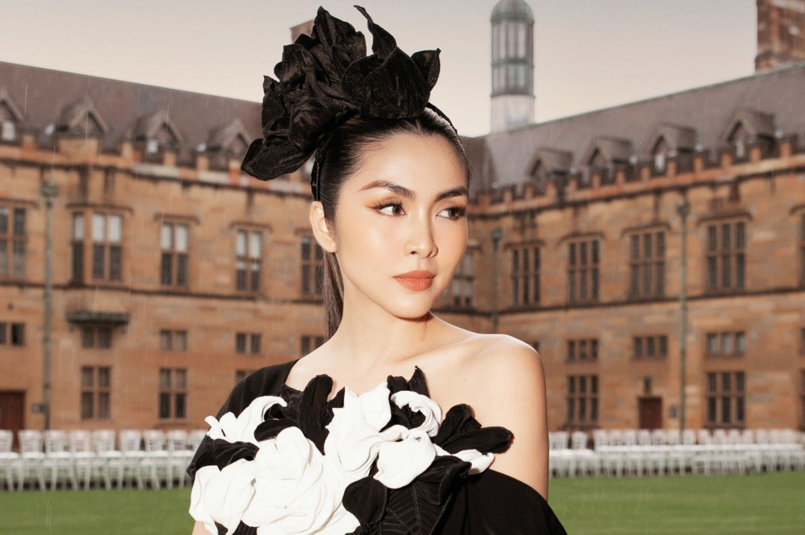 Tăng Thanh Hà, Hà Kiều Anh váy đen vai trần gợi cảm