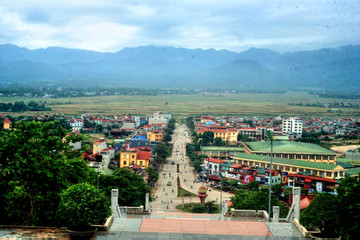 Tỉnh duy nhất nào ở Việt Nam tiếp giáp cả Lào và Trung Quốc?