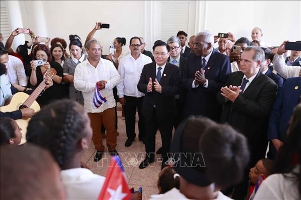 Top legislators of Vietnam, Cuba engage in joint activities in Santiago de Cuba hinh anh 3
