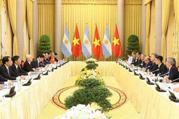 Việt Nam và Argentina ký kết nhiều văn kiện hợp tác