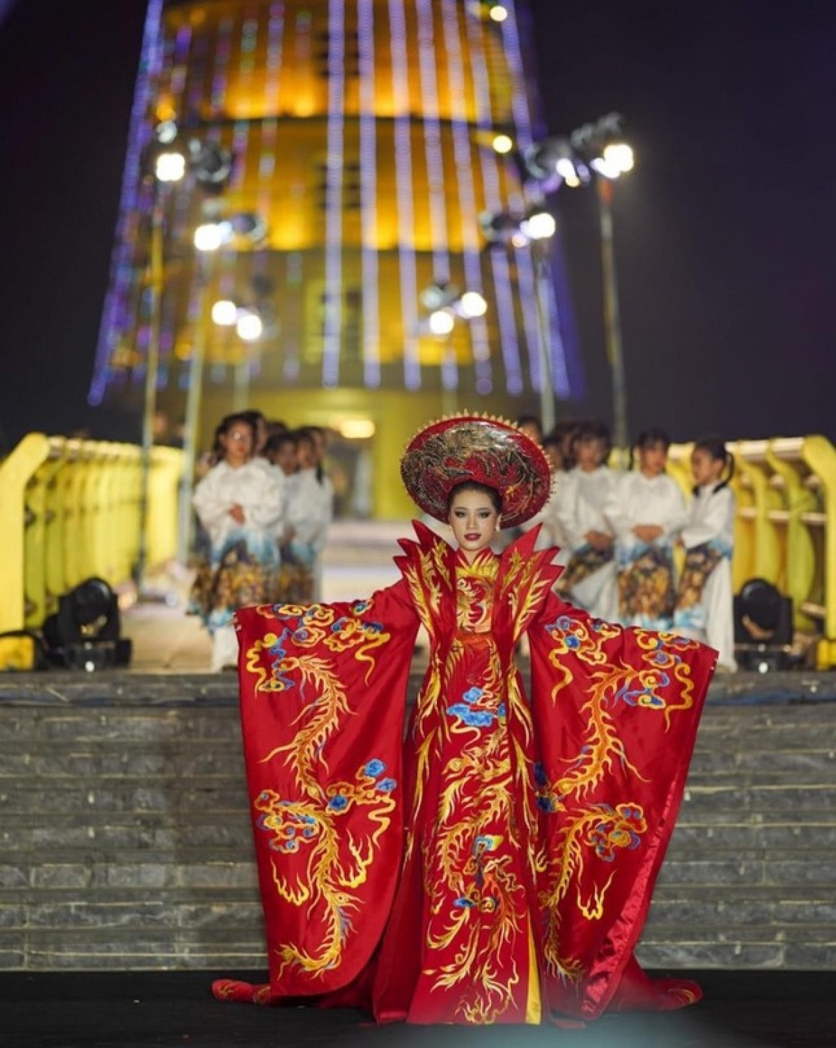 three guinness records for vietnamese long dress picture 6