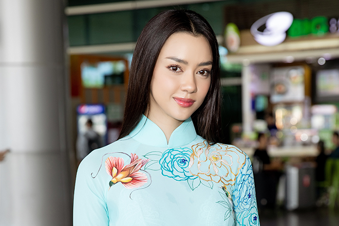 Vẻ đẹp lai của Hoa hậu Hoàn vũ Thái Lan 2020 khi đến Việt Nam