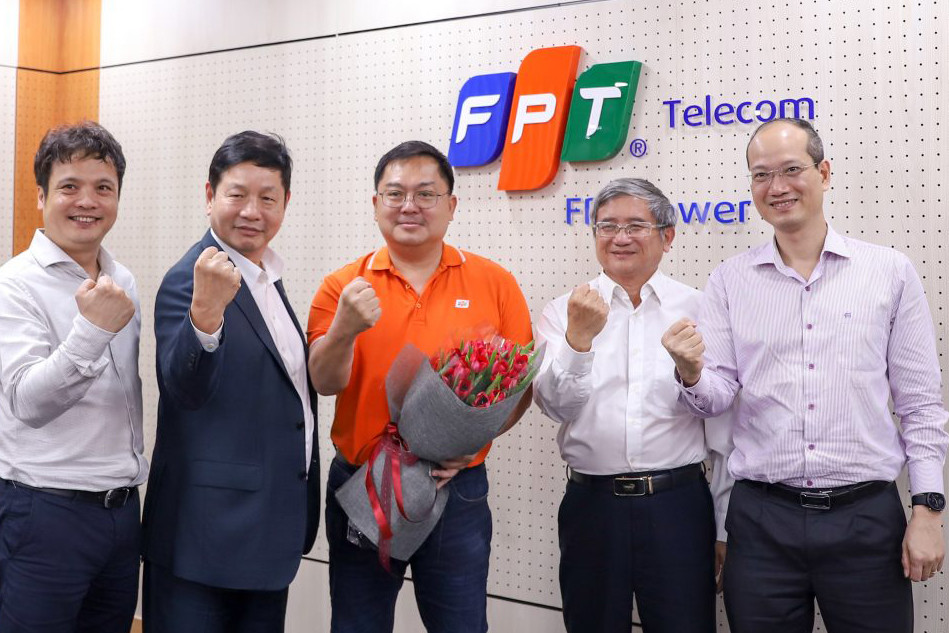 Ông Hoàng Nam Tiến rời vị trí Chủ tịch FPT Telecom