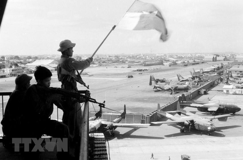 Khoảnh khắc lịch sử trong Ngày thống nhất đất nước