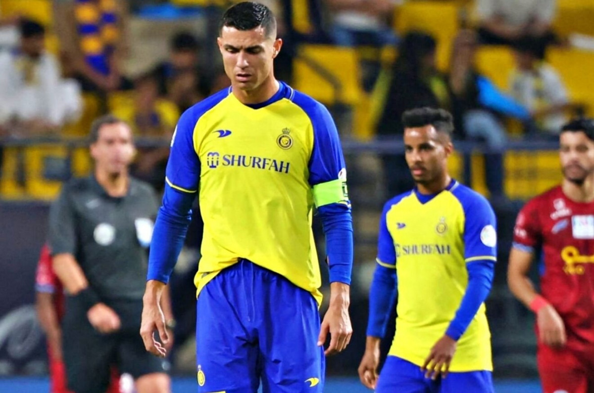 Ronaldo quát BHL Al Nassr, được yêu cầu giải nghệ gấp
