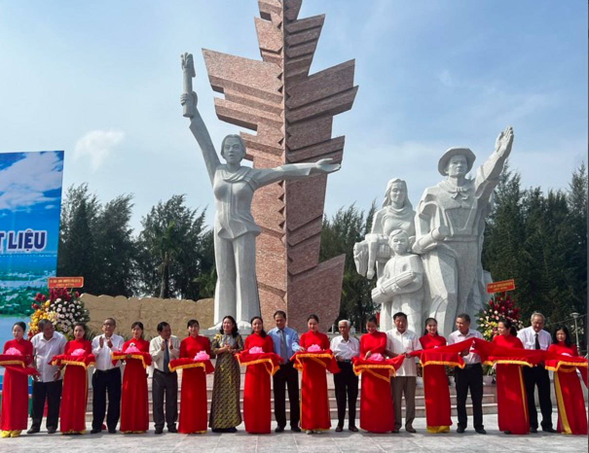 Bến Tre nâng cấp tượng đài Đồng Khởi