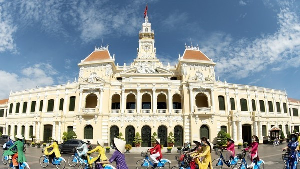 HCMC Tourism Department stops receiving registration for City Hall tour ảnh 1