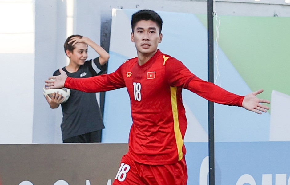 Nhâm Mạnh Dũng tiếp lửa U22 Việt Nam trước thềm SEA Games 32