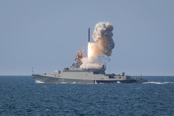 Nga tăng số tàu chiến tại Biển Đen, Ukraine gợi ý biện pháp trừng phạt Moscow