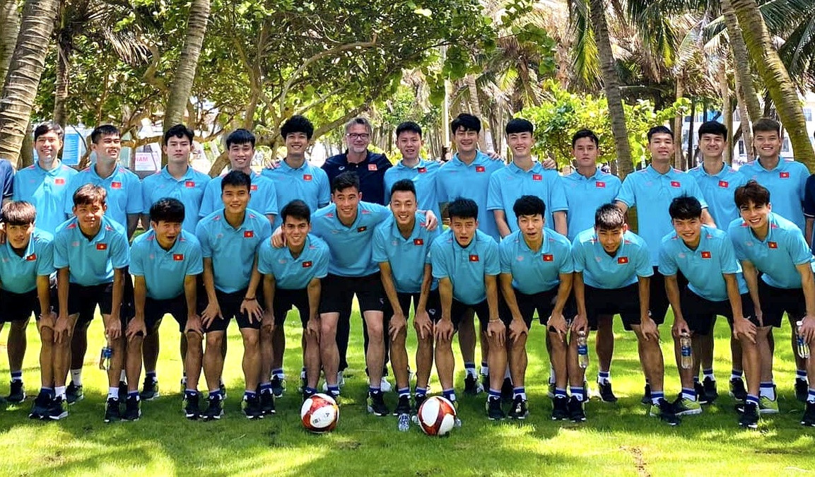 U22 Việt Nam lên đường sang Campuchia bảo vệ HCV SEA Games