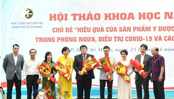 Vietnam approves first traditional medicine to treat COVID-19