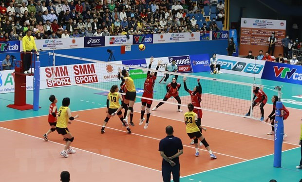 Vietnamese team defeats Iran’s club at Asian Women’s Club Volleyball Championship hinh anh 1