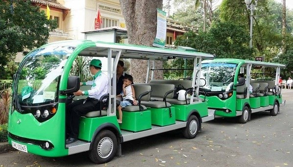 HCM City to pilot electric cars for city tours hinh anh 1
