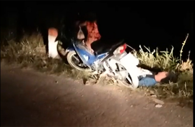 Nửa đêm, bố say rượu ngủ quên bên đường ở Hà Giang, bỏ mặc con nhỏ gào khóc