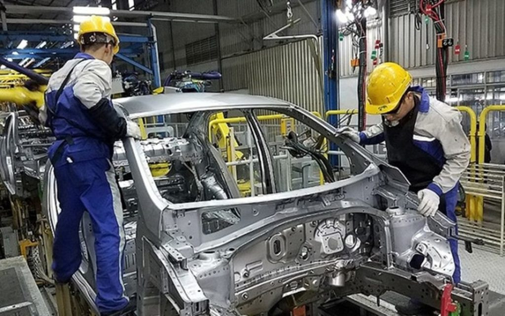 Trade Ministry backs 50% car registration fee cut