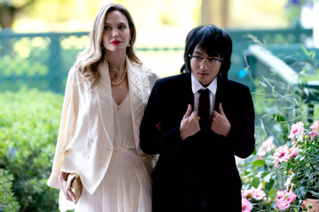 Con cả tháp tùng Angelina Jolie đến tiệc chiêu đãi cấp cao ở Nhà Trắng