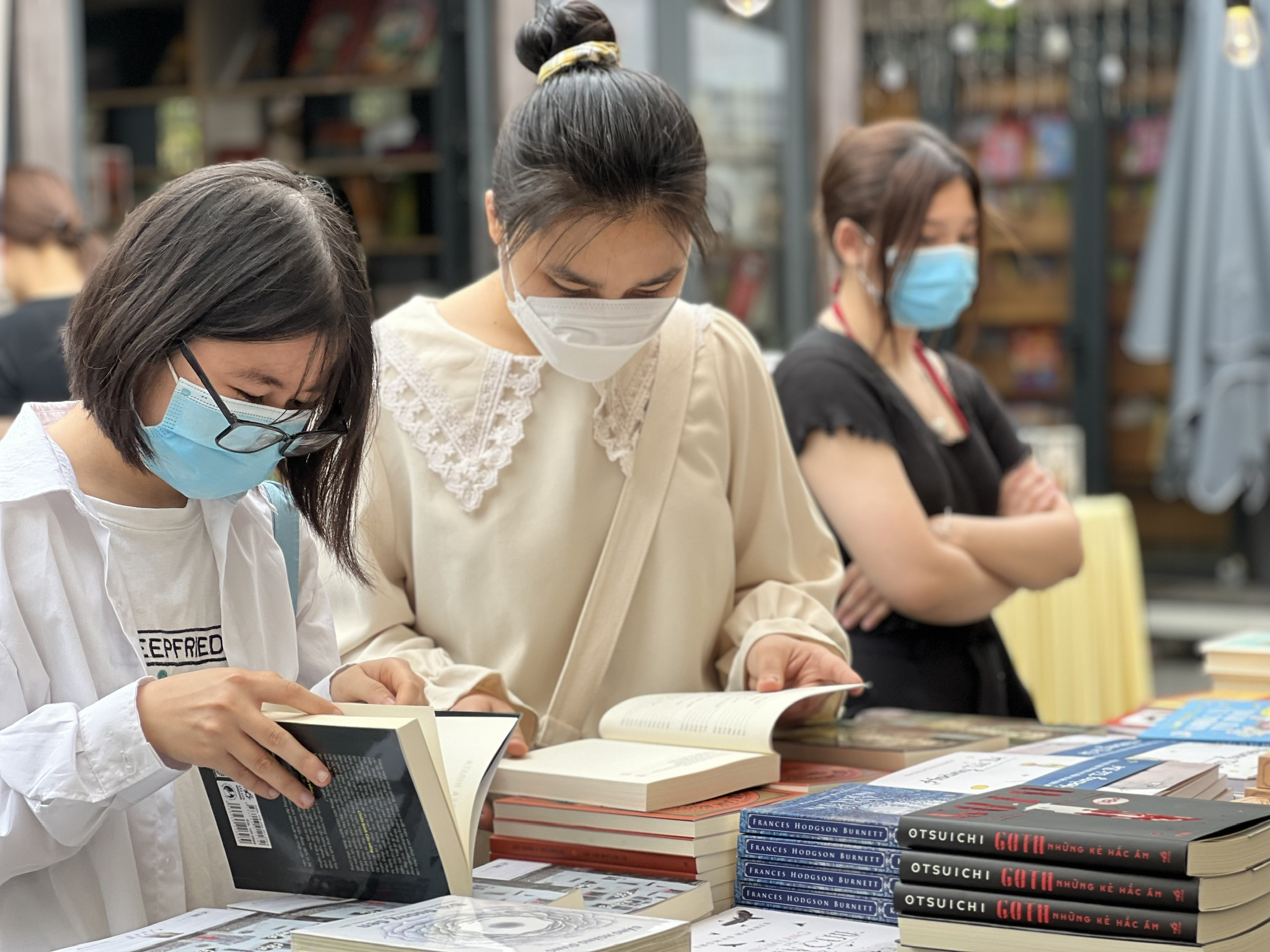 'Sách kỹ năng giống như trà sữa, uống nhiều quá sẽ có hại'