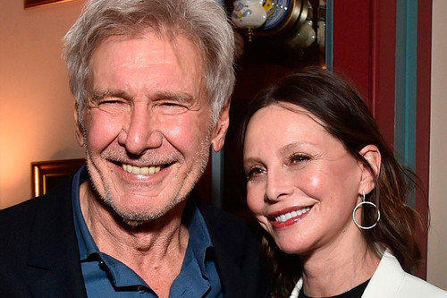 Tài tử Harrison Ford hạnh phúc bên vợ thứ ba kém 22 tuổi