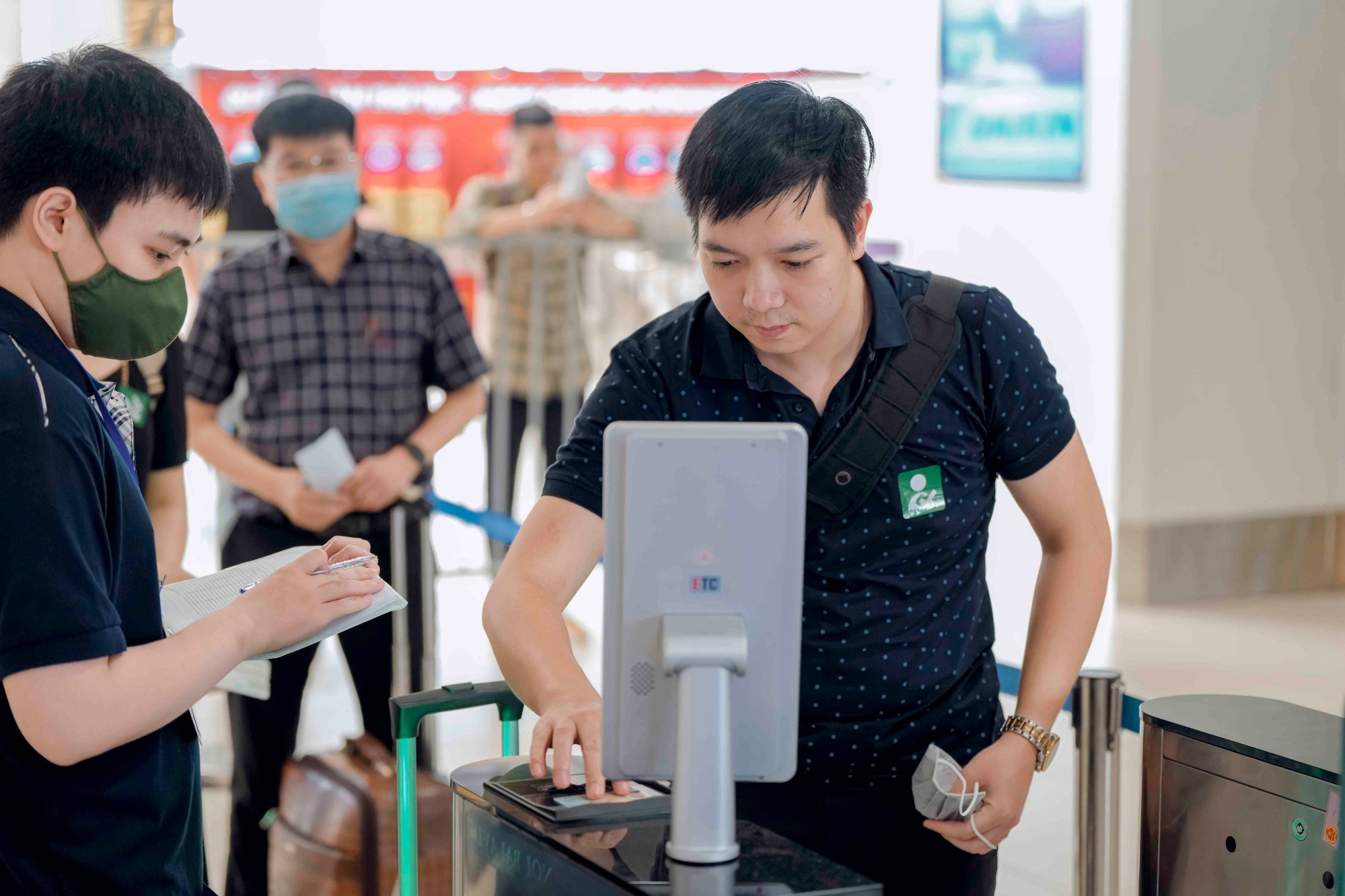 Sân bay Nội Bài nâng mức kiểm soát an ninh từ 29/4