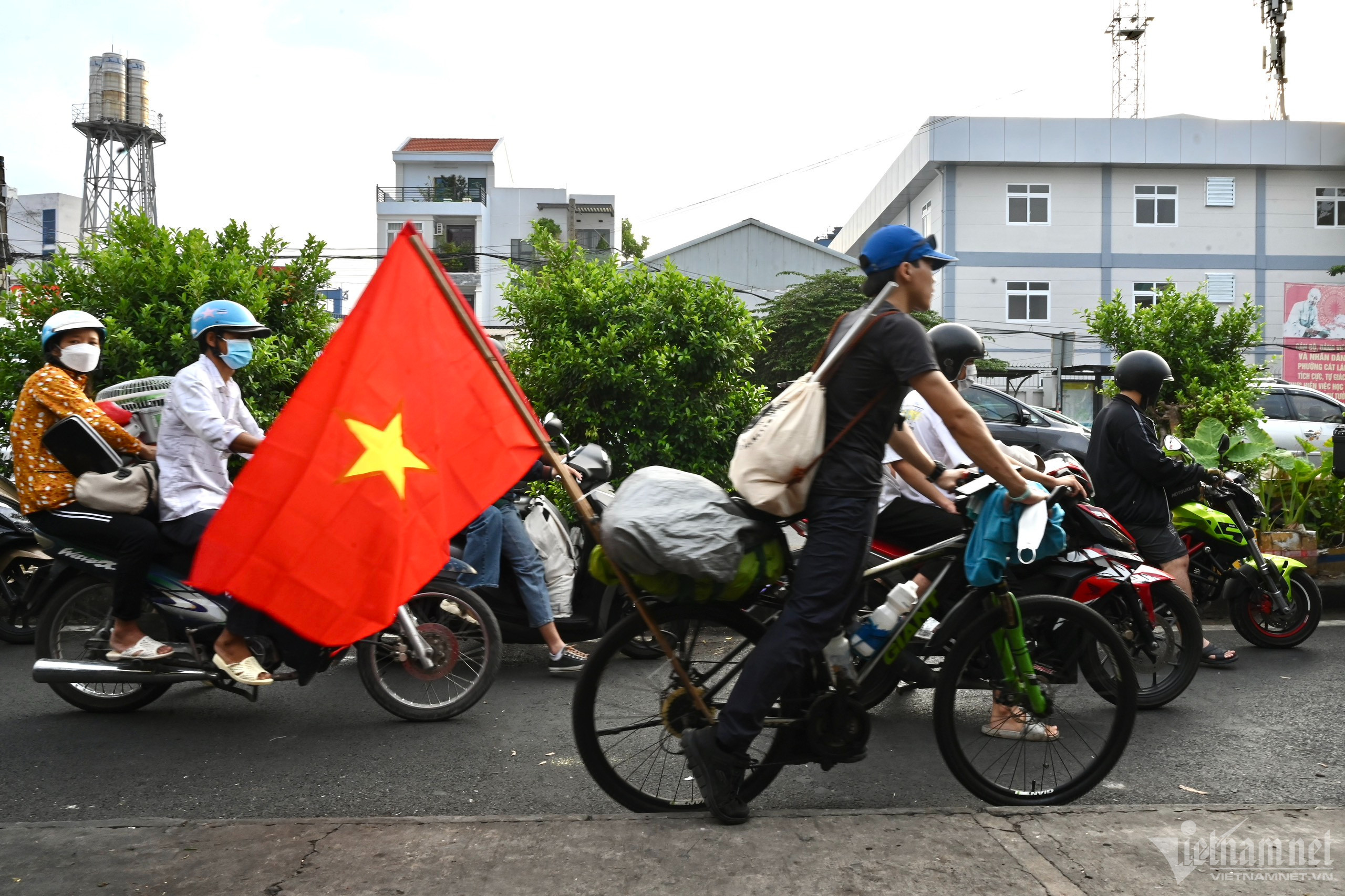 Bản tin trưa 29/4: Giao thông cả nước trong ngày đầu của kỳ nghỉ lễ thế nào?