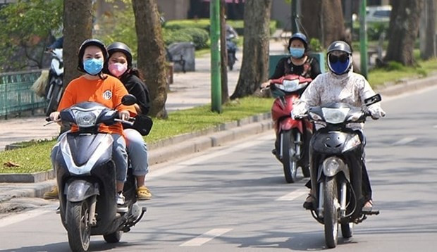 Heatwave covers regions across Vietnam hinh anh 1