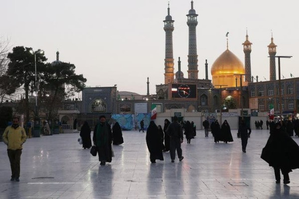 Giáo sĩ Iran liên tục bị tấn công trên đường phố