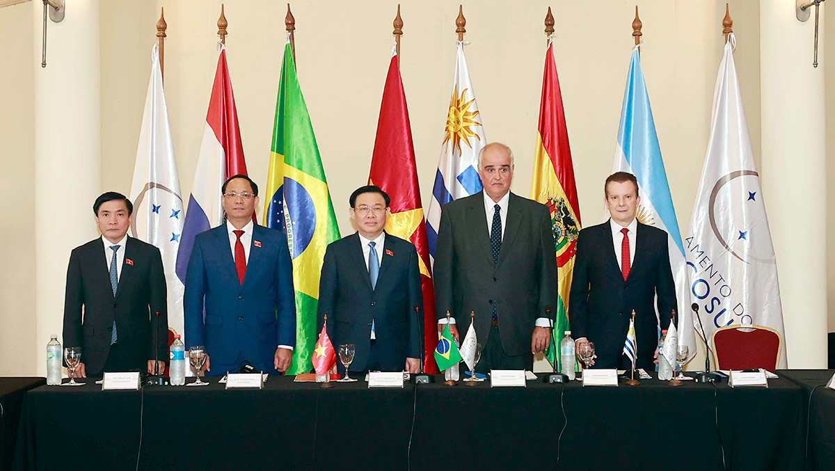 View - Cùng kiến tạo tương lai mối quan hệ Việt Nam với Cuba, Argentina, Uruguay