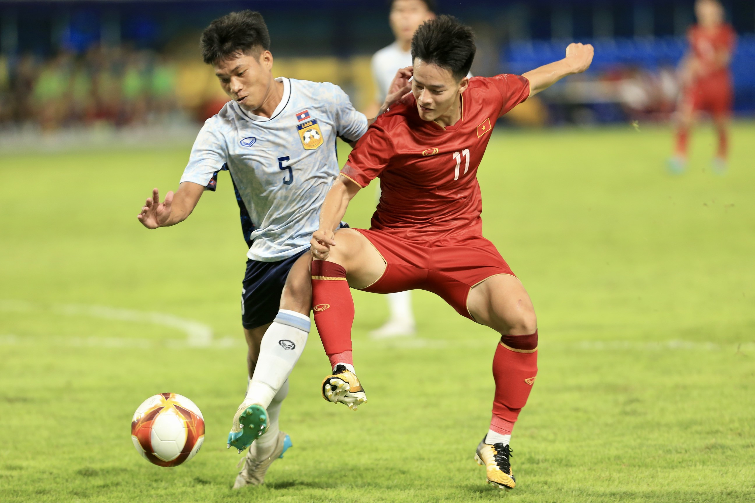 U22 Việt Nam thắng Lào ra quân SEA Games: Chưa hay nên nhờ... may