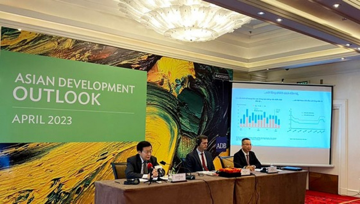 adb anticipates economic growth of 6.5 for vietnam this year picture 1
