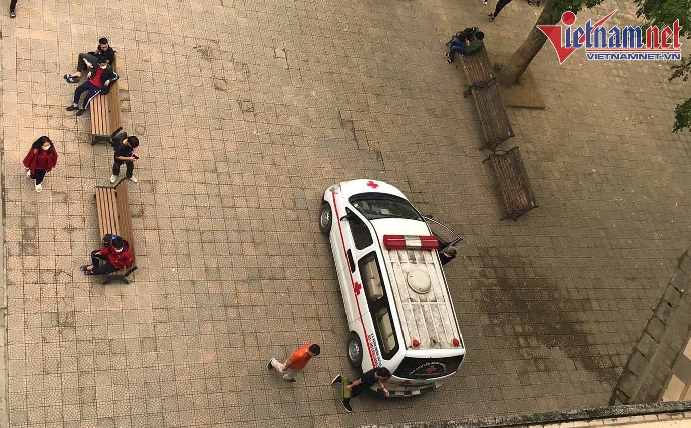 Nam sinh năm cuối ĐH Bách khoa Hà Nội tử vong tại lớp học