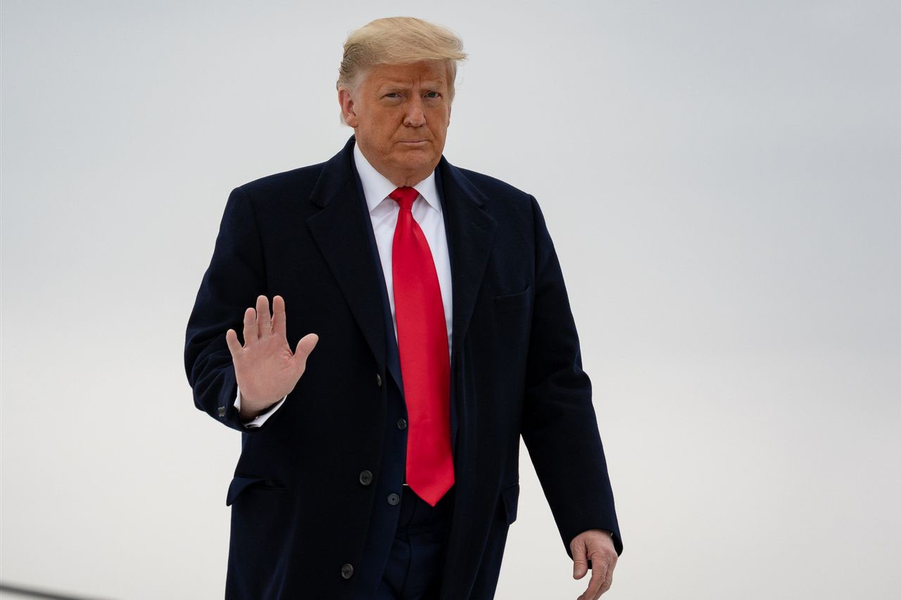 Quyết định khó khăn đầu tiên của thẩm phán thụ lý vụ truy tố ông Trump