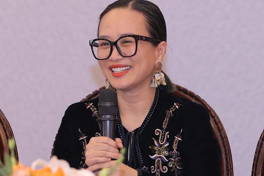 Con gái Phú Quang thấm thía chuyện ‘đòi tiền tác quyền như đòi nợ thuê’