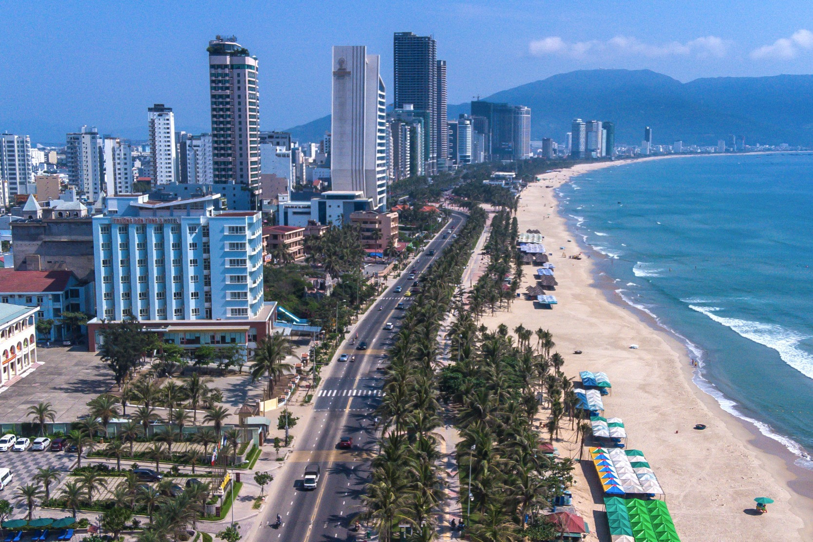 Loạt khách sạn, cao ốc ở Đà Nẵng bị kiểm tra về môi trường