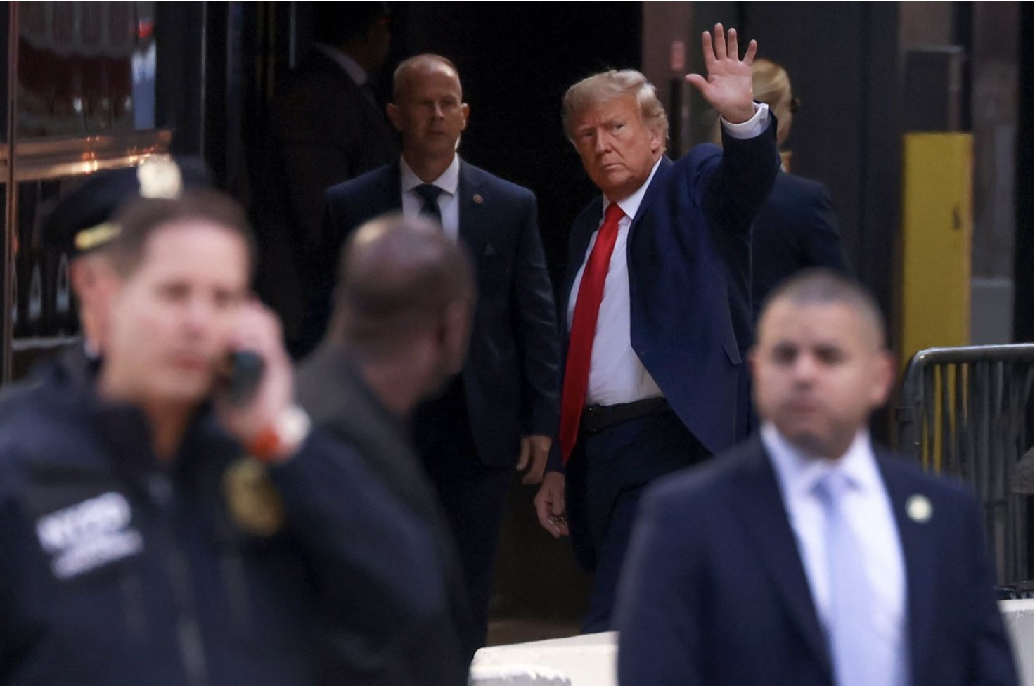 Ông Trump đã tới New York để ra tòa, phản đối đặt máy quay trong phòng xử