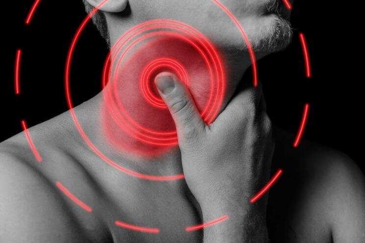 Phát hiện ung thư giai đoạn cuối từ triệu chứng nuốt vướng, nghẹn