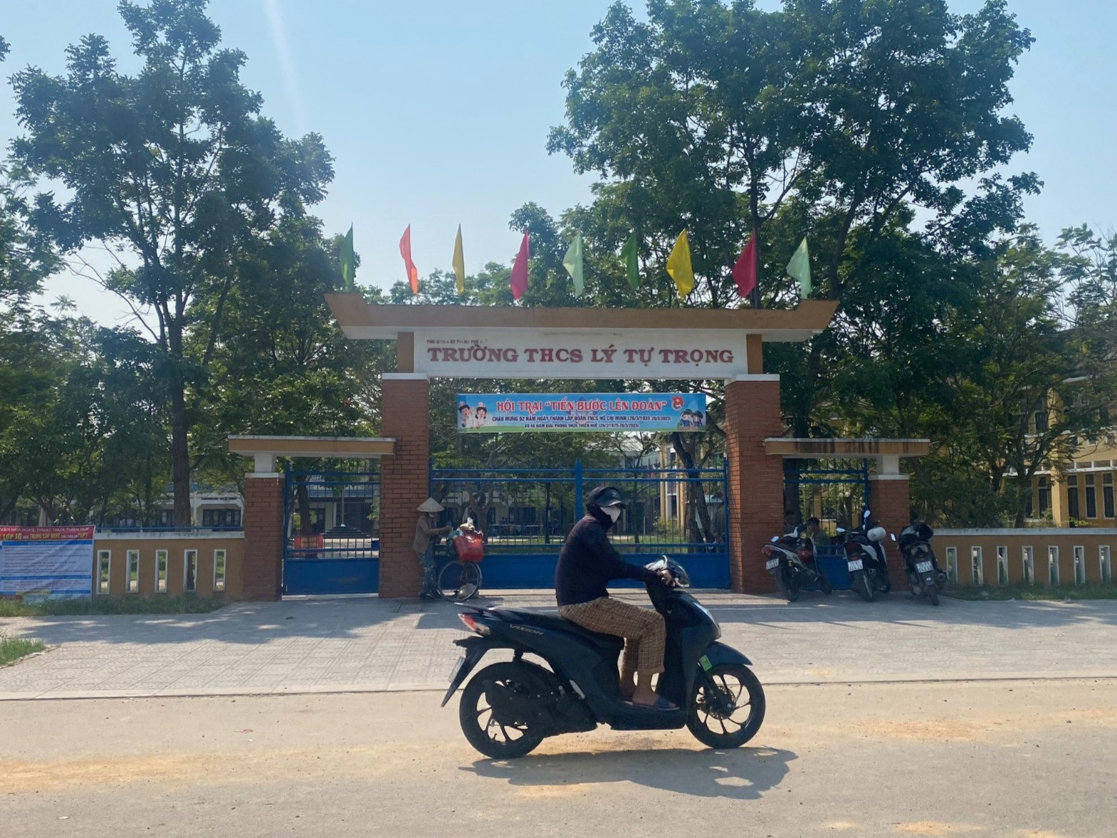 Xô xát trong giờ ra chơi, học sinh lớp 6 tử vong