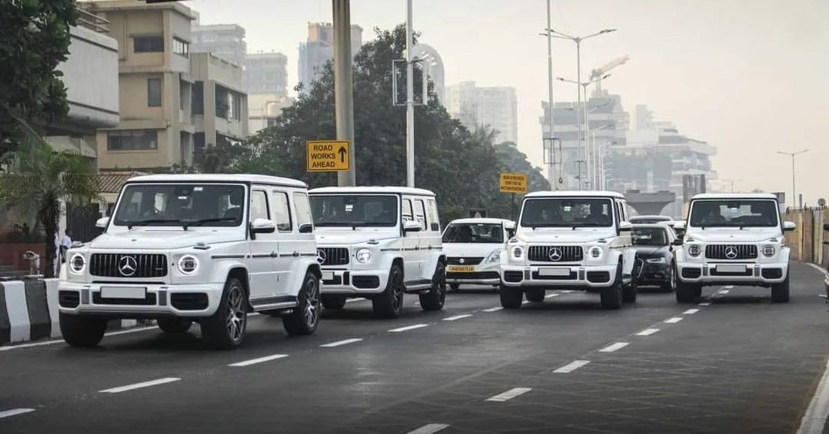 Tỷ phú Ấn Độ diễu phố bằng dàn xe sang gần 4 triệu USD